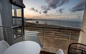 Stay At The Point- Happy Homely Horizons
